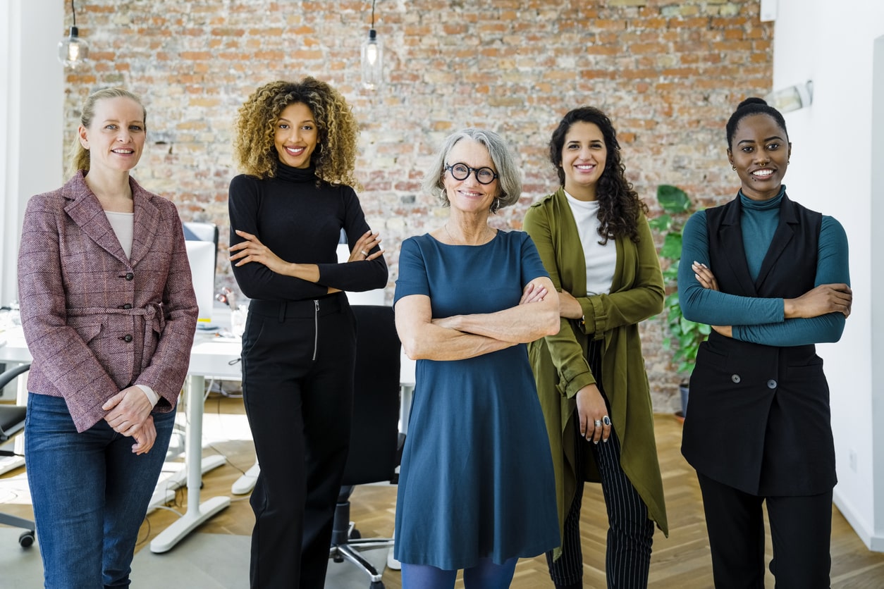 Qué ofrecen las empresas a las mujeres